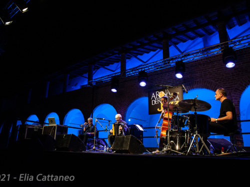 Gianni Coscia Trio special guest Giorgio Li Calzi @ Arena Derthona Jazz
